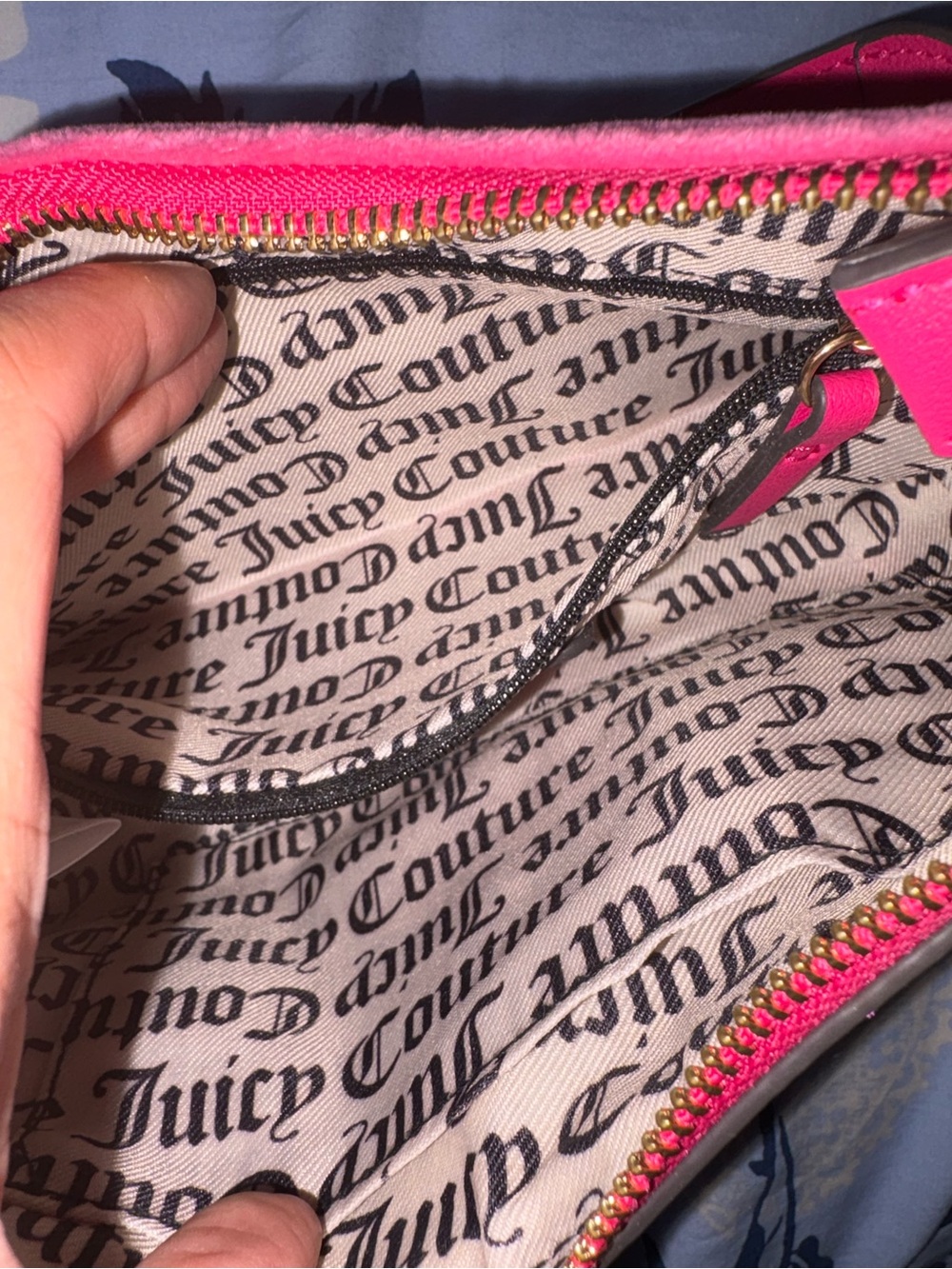 Juicy Couture Hot Pink Mini Shoulder Bag with Gold Chain - Picture 5 of 6